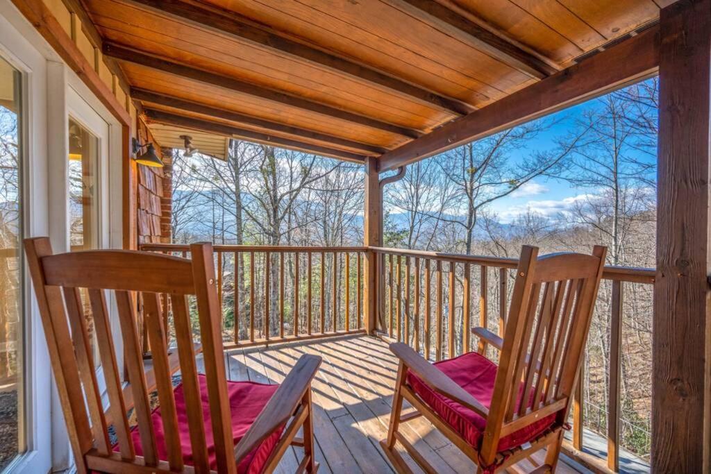 Happy Trails - Cobbly Nob Resort Home Gatlinburg Exterior photo