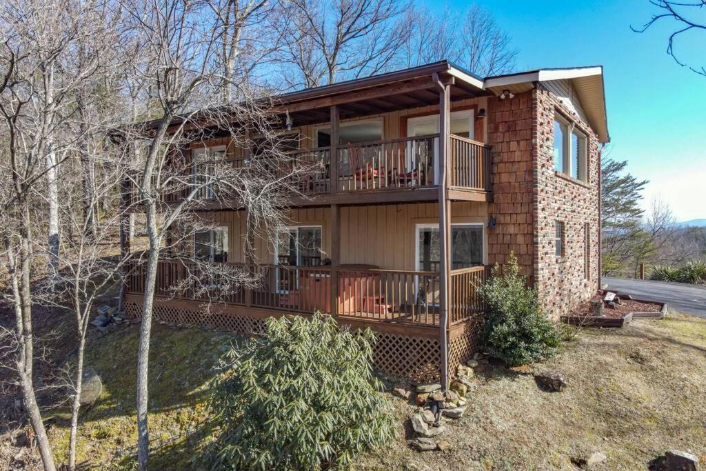 Happy Trails - Cobbly Nob Resort Home Gatlinburg Exterior photo